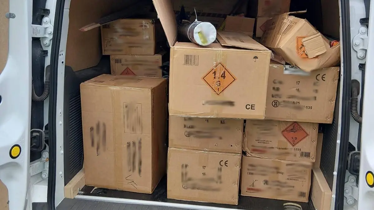 Bundespolizei Autobahn Frankfurt (Oder) Pyrotechnik Feuerwerk