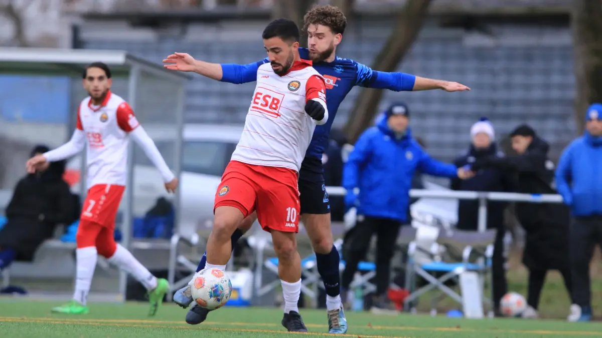 Fußball Brandenburgliga: Oranienburger FC Eintracht gegen BSC Süd 05 1:1 vor 120 Zuschauern auf dem Kunstrasenplatz