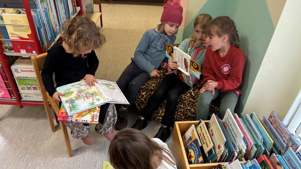 Die Stadtbibliothek Angermünde ist besonders beliebt bei Familien mit Kindern und engagiert sich für Bildung und Leseförderung. Doch der Trägerverein kann die steigenden Kosten nicht mehr allein stemmen und muss sparen.