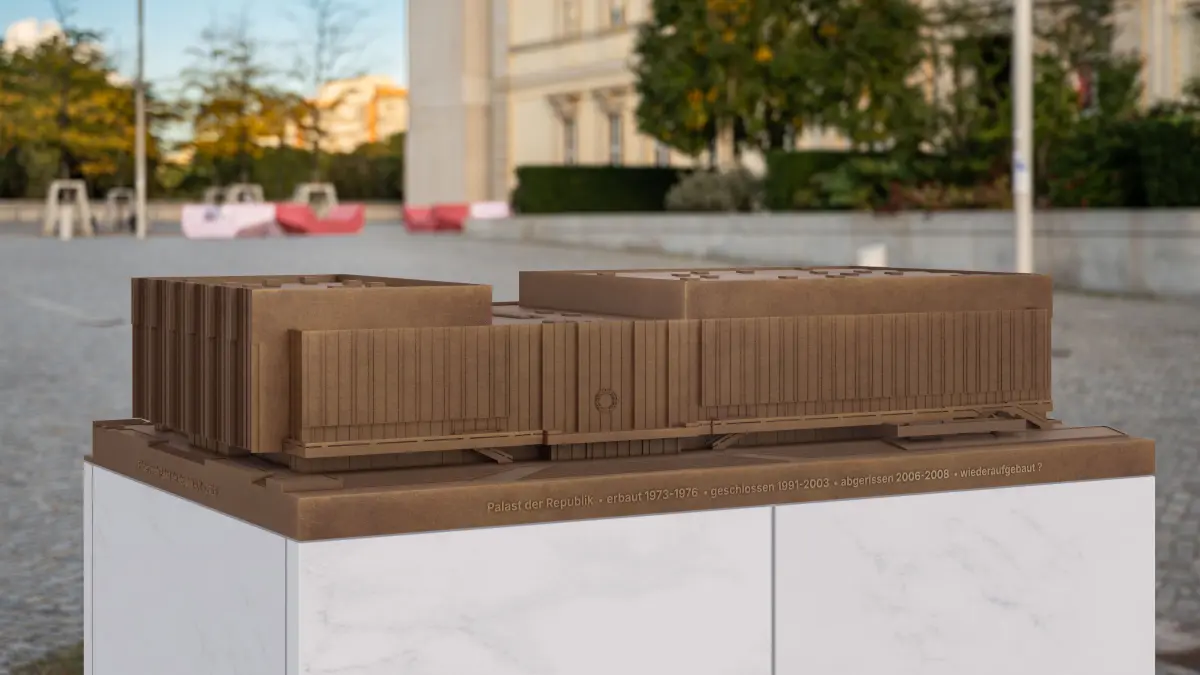 So soll das Modell auf dem Schlossplatz in Berlin aussehen.