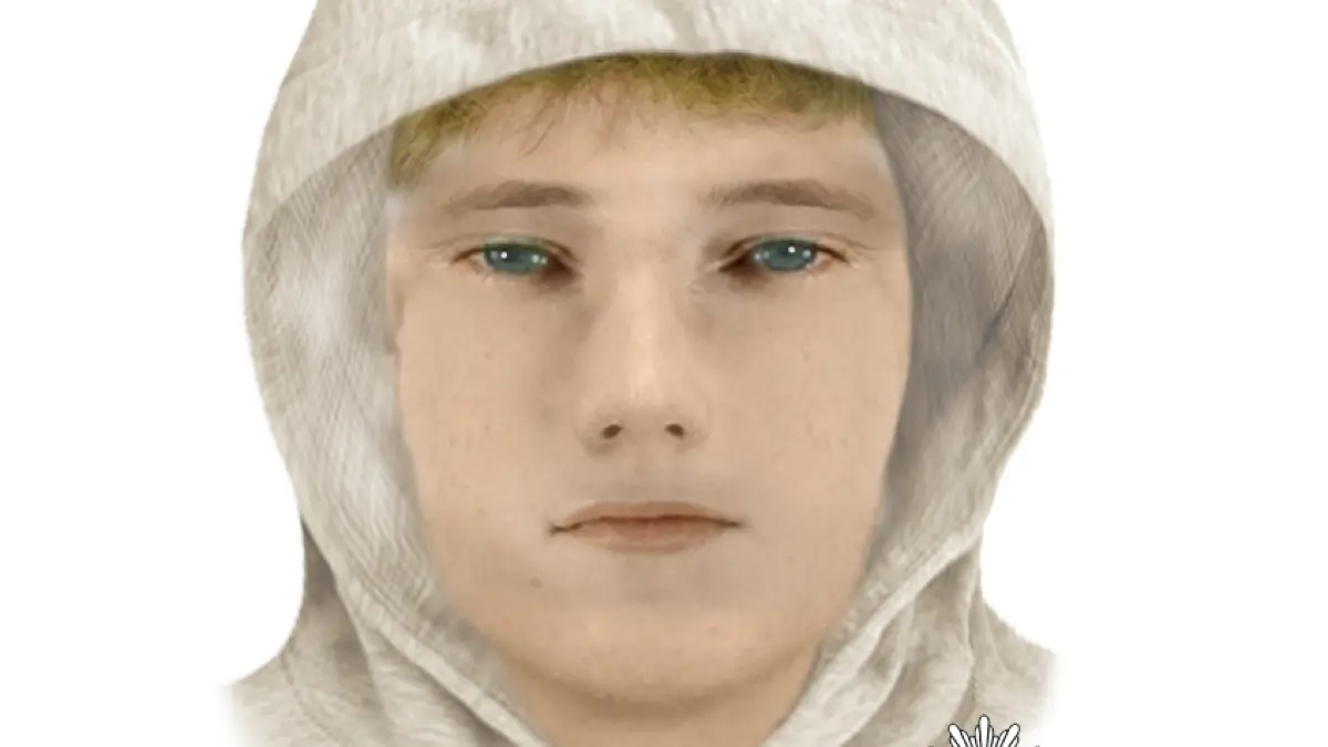 Wer kennt diesen Mann: Die Polizei sucht mit diesem Bild nach dem mutmaßlichen Räuber, der im Oktober ein Geschäft in der Eisenbahnstraße überfallen hatte.