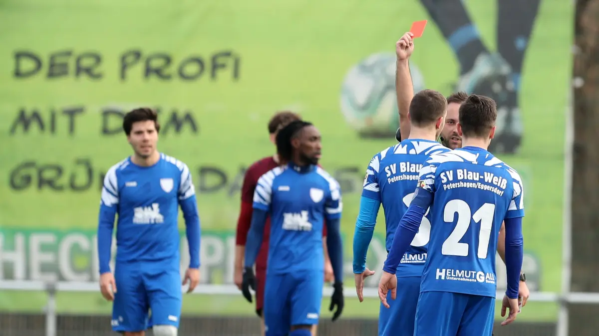 Oranienburg, 13.12.25, BBL 15. ST: Oranienburger FC - Blau-Weiß Petershagen-Eggersdorf 3:0