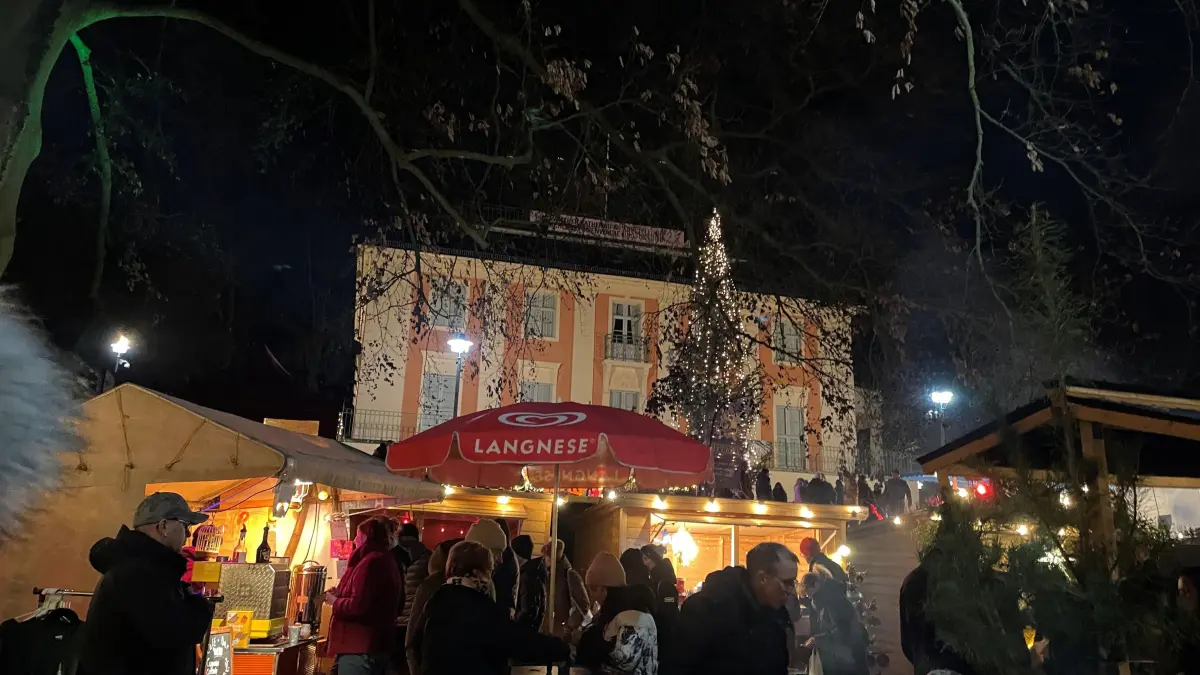 Stimmungsvolles Ambiente: Adventszauber im Schlosspark Bad Freienwalde