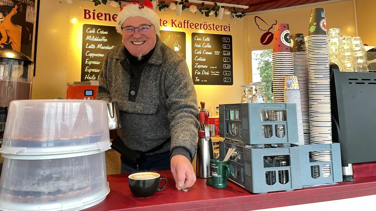 Einen Weihnachtsmarkt ohne Hans-Peter Bienert aus Görlsdorf? Das ist wohl kaum noch denkbar.