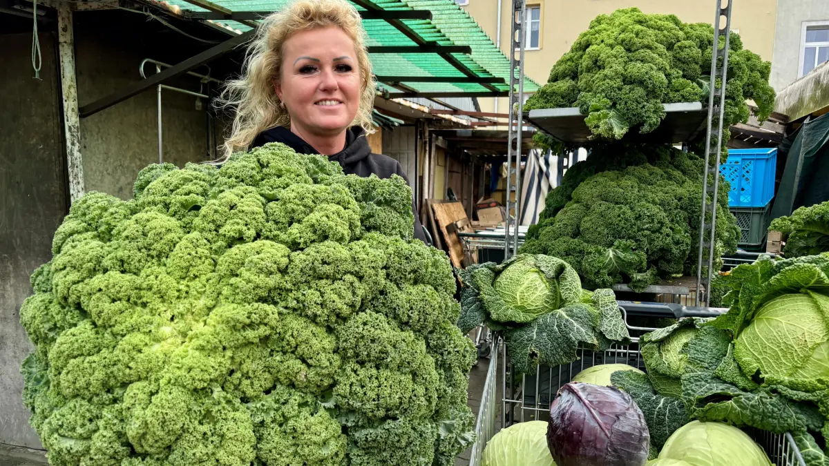 Gans oder Ente vom Polenmarkt in Slubice: Grünkohl gibt es frisch vom Feld. Können Brandenburger beim Festagsbraten sparen?