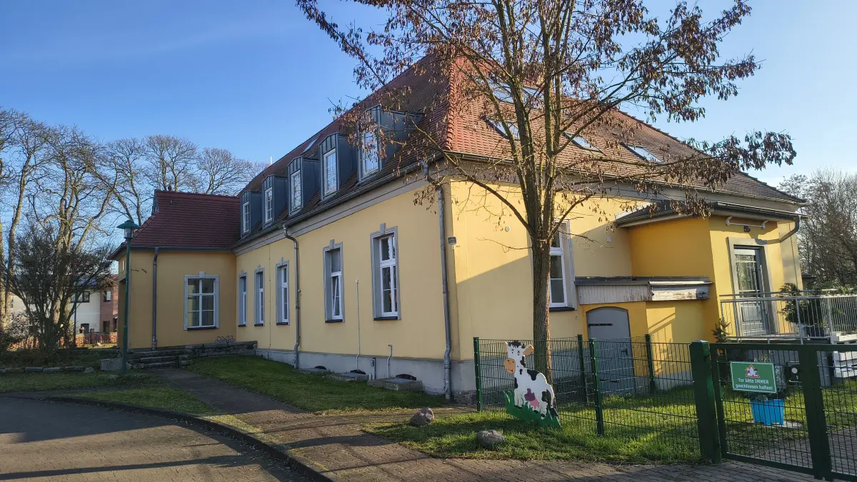 Die Landkita Buckow im November 2025. Wird sie demnächst auch von Kindern aus Eichhorst besucht?