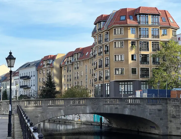 Warum ein DDR-Mietshaus in Berlin Geschichte schreibt