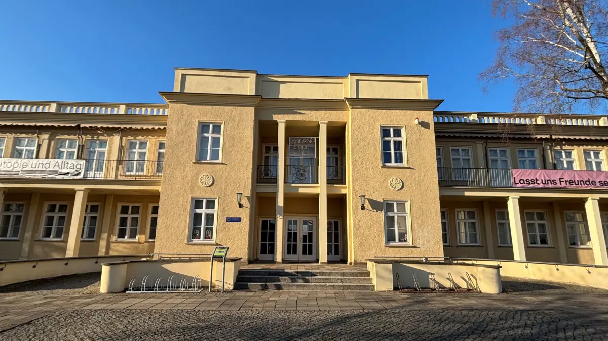 Museum Utopie und Alltag in Eisenhüttenstadt hat endlich eigene Schilder
