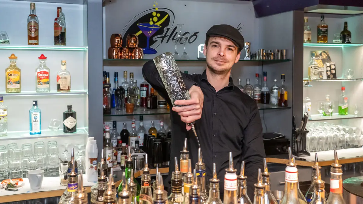 Hugo-Parkcafé : Marcel Sternbeck muss das Hugo-Parkcafé für zwei Jahre schließen. Was geplant ist.