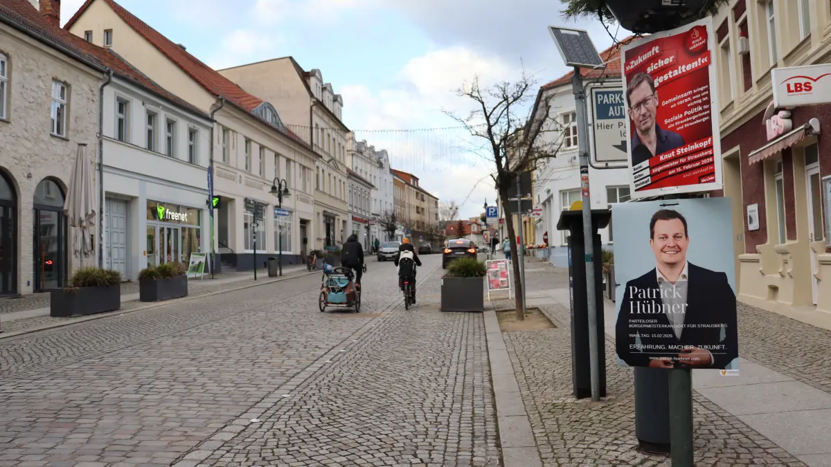 Die Wahlplakate hängen schon überall in Strausberg. Am 15. Februar wird ein neuer Bürgermeister oder eine Bürgermeisterin gewählt.