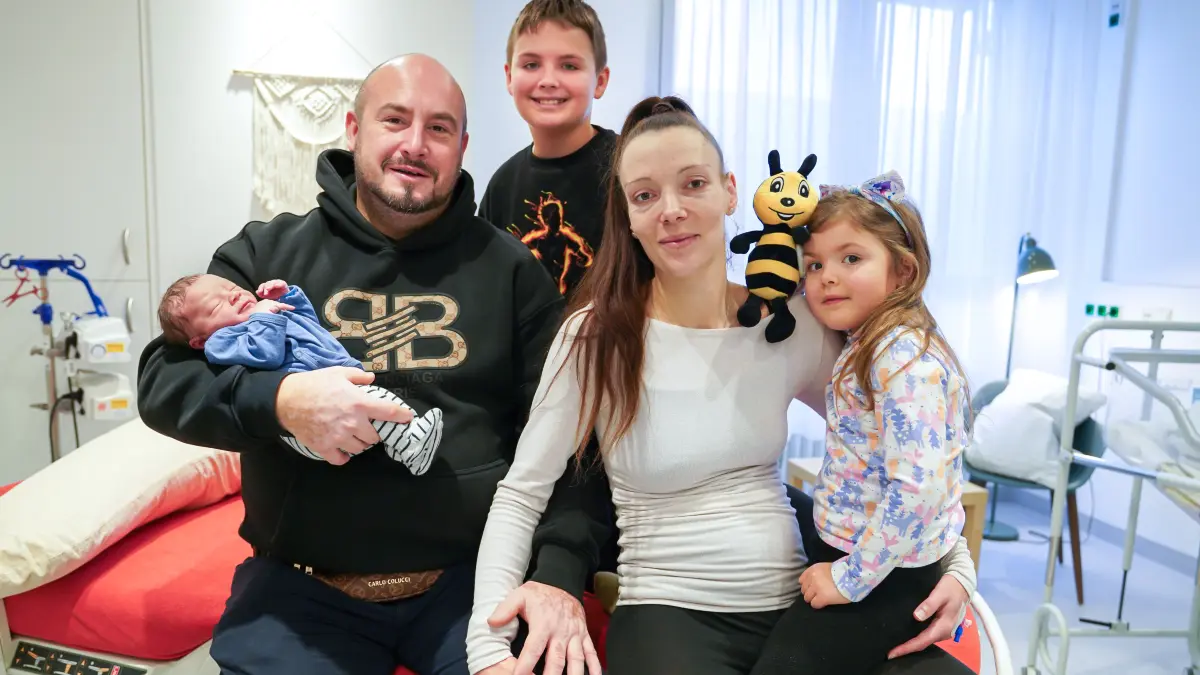 Charlie – der erste Neuankömmling mit seiner Familie