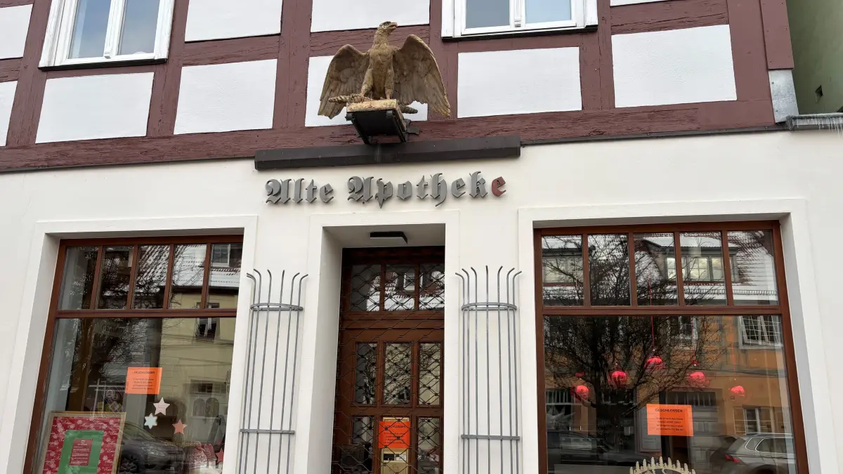 Geschlossen: Die Alte Apotheke in der historischen Altstadt von Angermünde, einst Adler-Apotheke, gibt es seit über 400 Jahren. Jetzt schließt sie für immer.