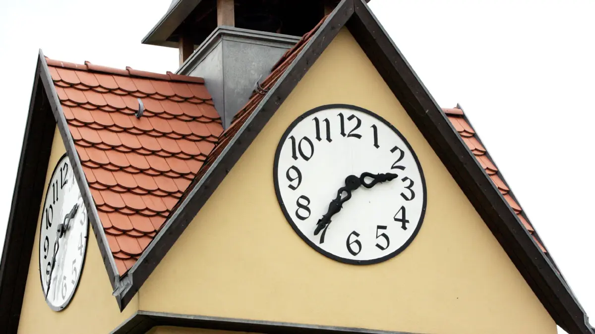 (ohne Überschrift): 080610 der Gielsdorfer Uhrenturm