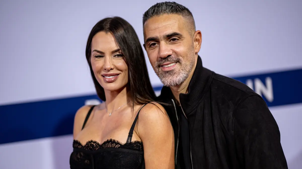 Bushido (r), Rapper, und seine Frau Anna-Maria Ferchichi kommen zur Bertelsmann Party 2025. Das Unternehmen mit Sitz in Gütersloh lädt Vertreter aus Unterhaltung, Kultur und Politik in seine Hauptstadtvertretung ein. +++ dpa-Bildfunk +++