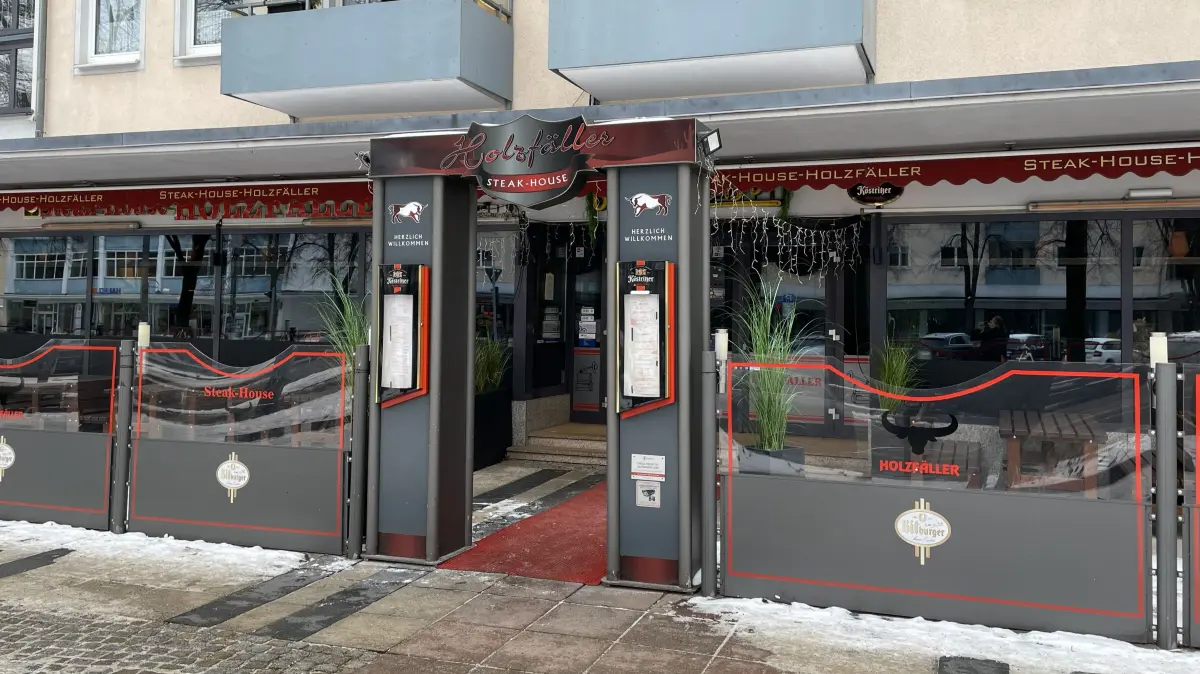 Das Restaurant Holzfäller in Frankfurt (Oder) bleibt geschlossen. Das Steakhouse in der Innenstadt ist derzeit für Gäste nicht zugänglich.