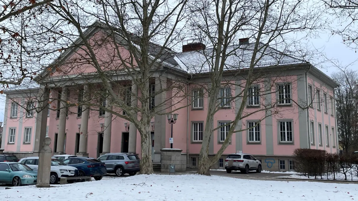 Kulturhaus Seelow: Mit Fördermitteln in Höhe von 3,97 Millionen Euro startet 2026 die Sanierung des Kulturhauses Seelow. Der Bauzeitenplan sieht einen Umbauzeitraum von zwei Jahren vor.