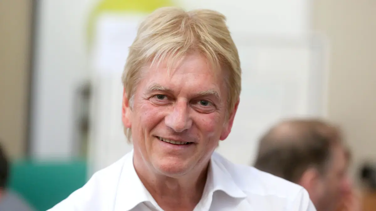 Prof. Dr. Hubertus Adam