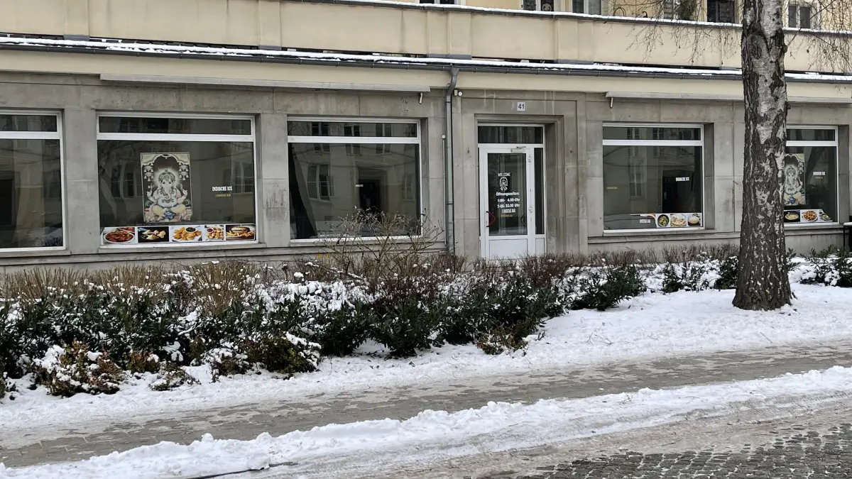 Noch wird in der Saarlouiser Straße in Eisenhüttenstadt gebaut. Demnächst soll dort ein neues Restaurant eröffnen. Darauf können sich die Gäste freuen.
