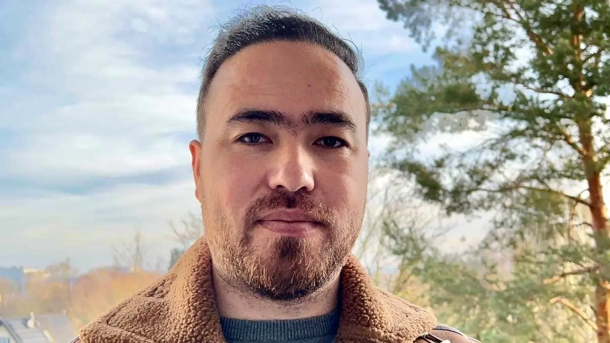 Gholam Faruq Majidi (35) kam 2016 aus Afghanistan nach Deutschland, lebt jetzt in Oranienburg, ist IT-Softwareentwickler +++ FOTO NUR für EINMALIGE Berichterstattung verwenden!!! +++
