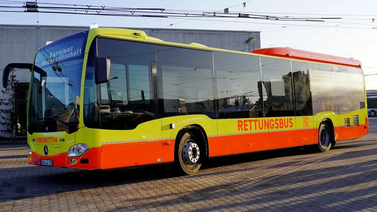 Rollt jetzt auf den Straßen in Eberswalde und Umgebung: ein neues Fahrzeug für die Barnimer Busgesellschaft. Es hat mehr Aufgaben, als ein normaler Linienbus.
