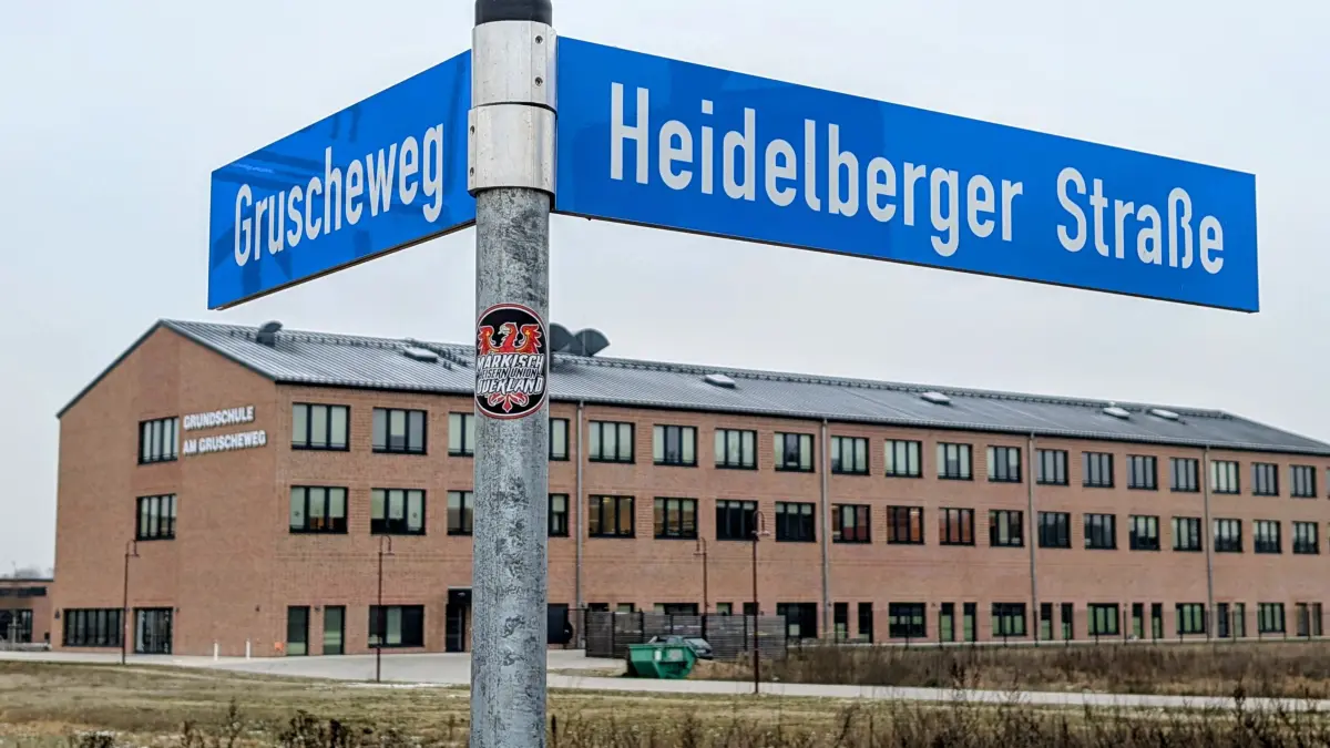 Die Grundschule am Gruscheweg. Genug Platz ist auch noch für einen Neubau einer Oberschule.