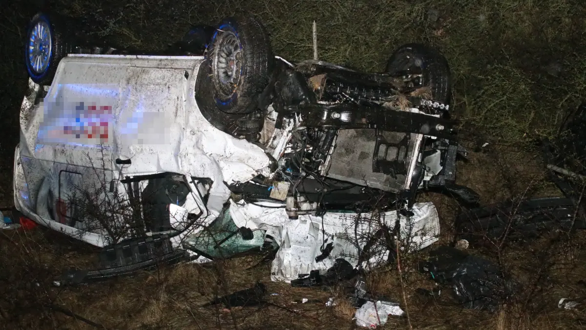 In der Nacht kam es auf der Autobahn A10 zwischen den Anschlussstellen Berlin-Marzahn und Hohenschönhausen zu einem Unfall.