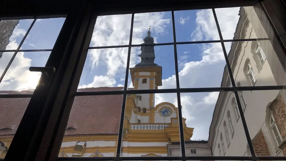 Im Kloster Neuzelle gibt es eine Führung durchs Klostermuseum im Kreuzgang.