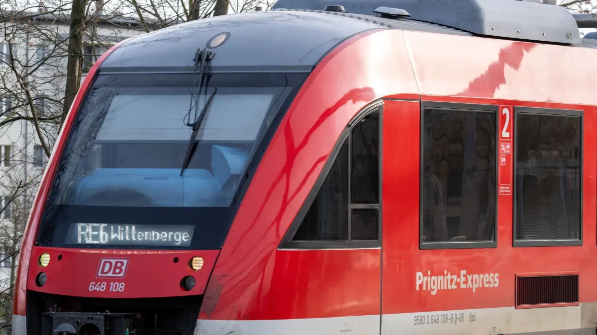 Bahnhof Hennigsdorf - Prignitz-Express