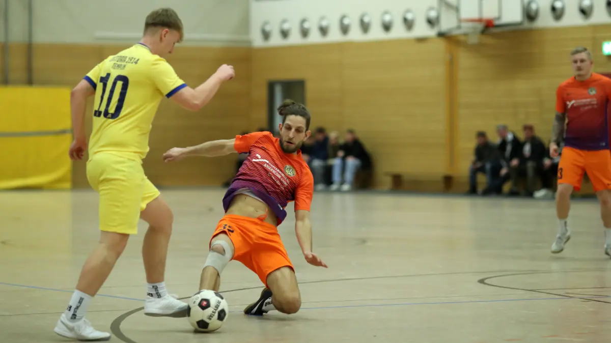 Halbfinale beim Energiepokal des Angermünder FC zwischen dem Gastgeber und Victoria Templin