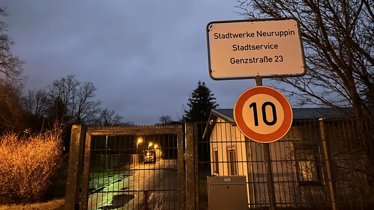 Das Gelände des Stadtservice Neuruppin befindet sich in der Gentzstraße 23.