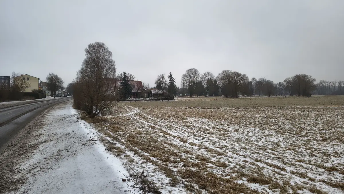 Die Eberswalder Straße in Lichterfelde. Die Planungen für das neue Feuerwehrgerätehaus gehen voran, aber nicht ohne Hindernisse.