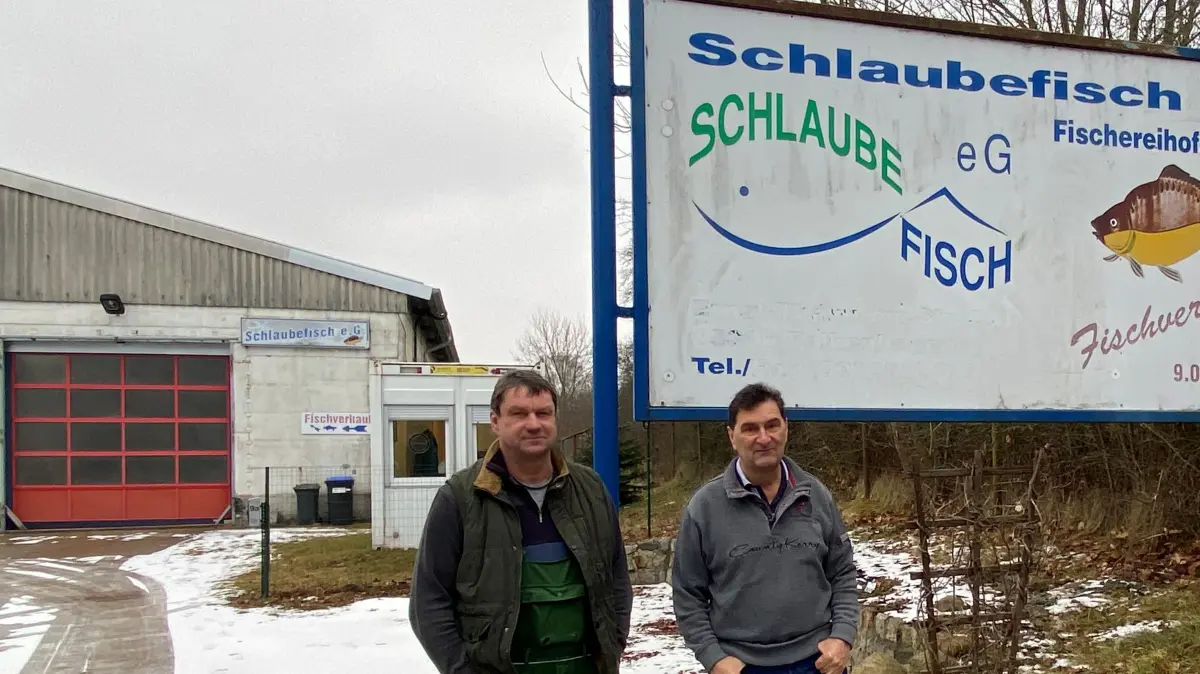 Ulf Böse (l.), jetziger Inhaber von Schlaubefisch und sein Vorgänger Thomas Müller