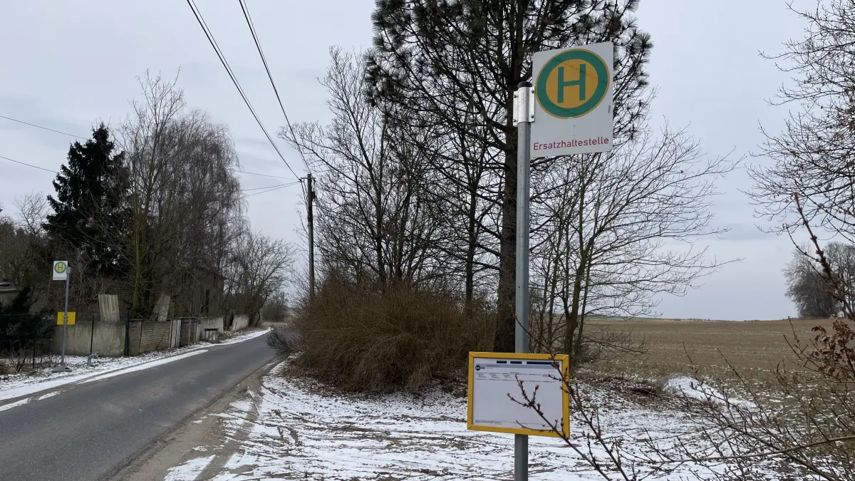 Neue Bushaltestelle in Krachtsheide bringt Schüler zum Unterricht.