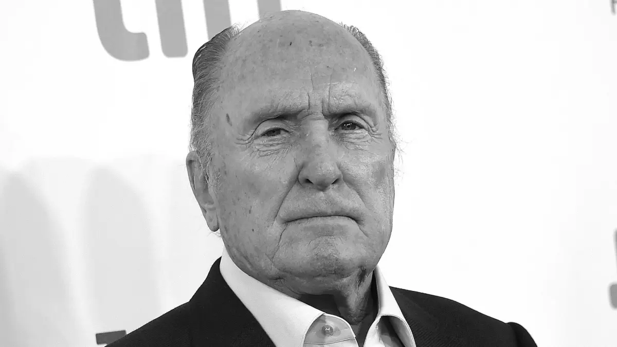 Robert Duvall: ARCHIV - 08.09.2018, Kanada, Toronto: Robert Duvall, US-Schauspieler und Regisseur, besucht die Premiere von "Widows" am dritten Tag des Toronto International Film Festivals in der Roy Thomson Hall. (zu dpa: «Medien: Hollywood-Star Robert Duvall gestorben») ** SW-VERSION ** Foto: Evan Agostini/Invision via AP/dpa +++ dpa-Bildfunk +++
