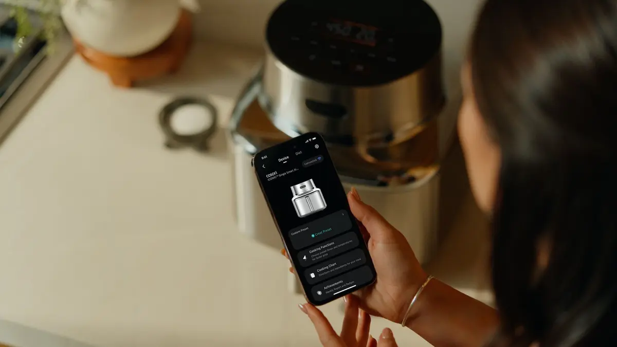 Cosori ICONIC Single. Einstellungen und Anleitungen per App. Gestartet wird am Gerät.