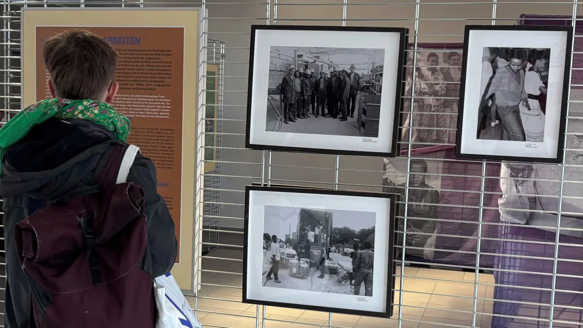 Über das Leben der Gastarbeiter in der DDR informiert eine Wanderausstellung, die auch in Schwedt Station machte. In der Industriestadt waren einst viele Vertragsarbeiter aus sogenannten Bruderländern beschäftigt.