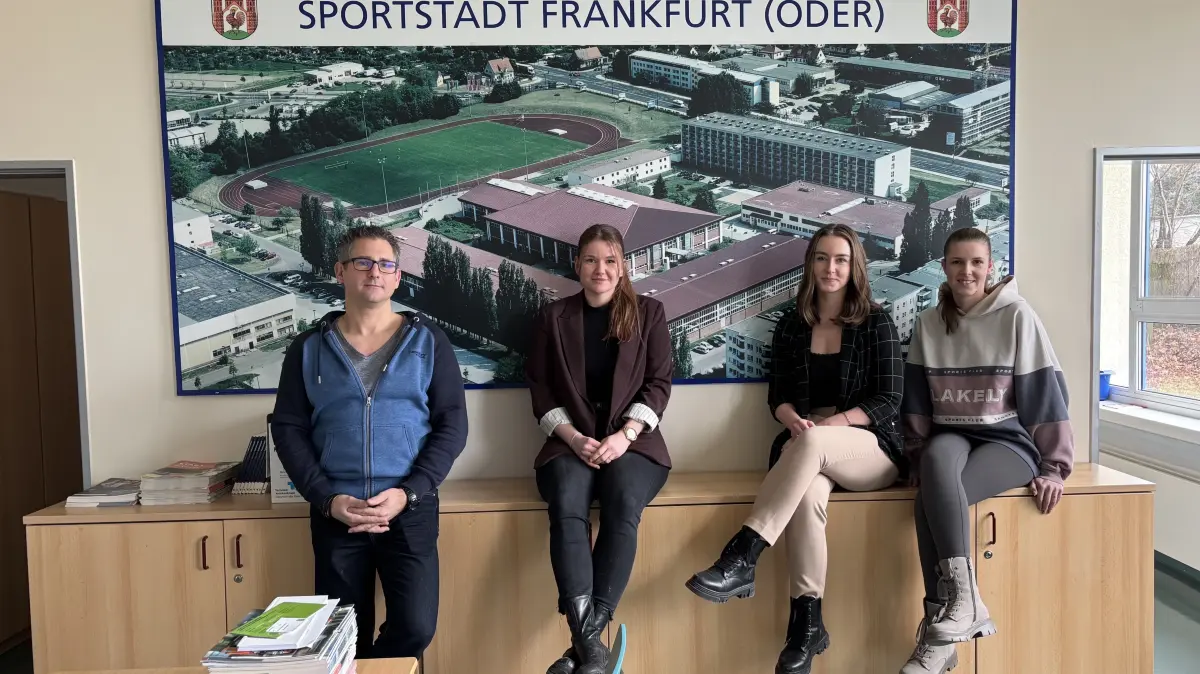 Sportschule Frankfurt (Oder): Lars Möbus, Maike Wagner, Jenny Kalz und Sarah Fischinger sind an ihre alte Schule zurückgekehrt. Warum?