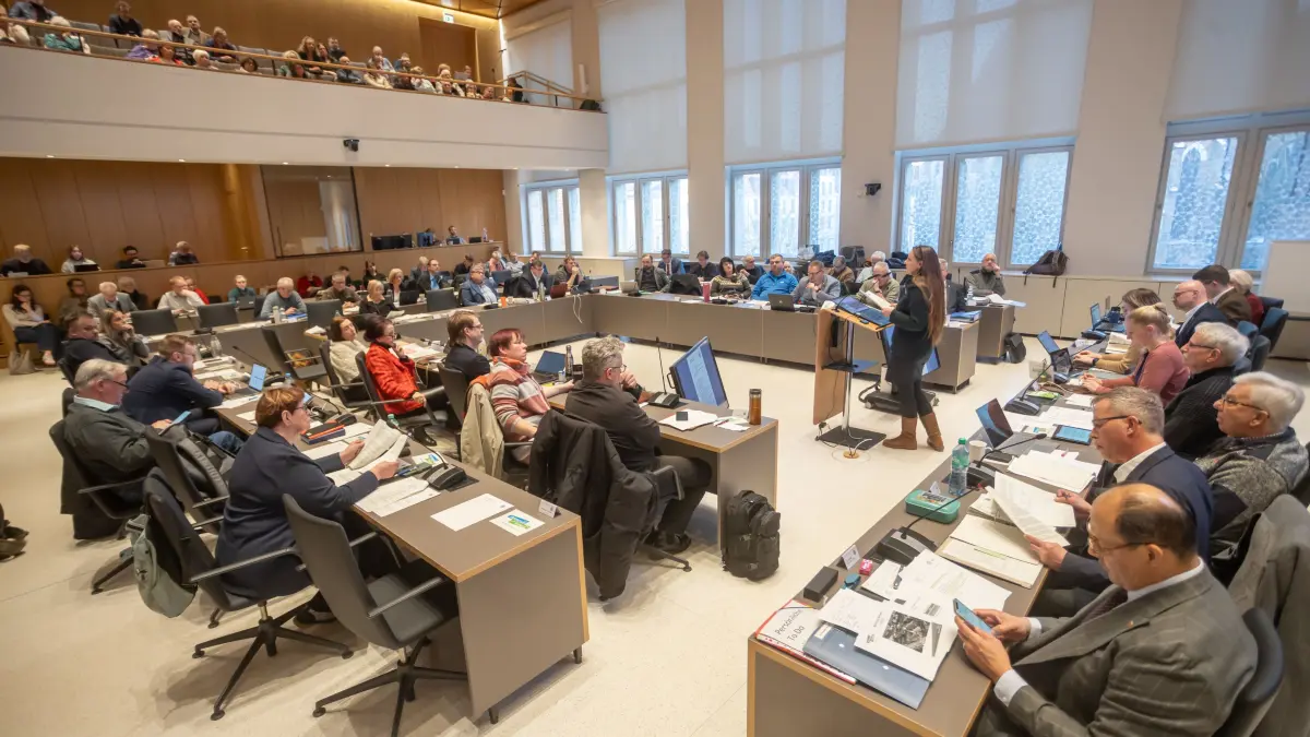 Die Frankfurter Stadtverordnetenversammlung im Februar