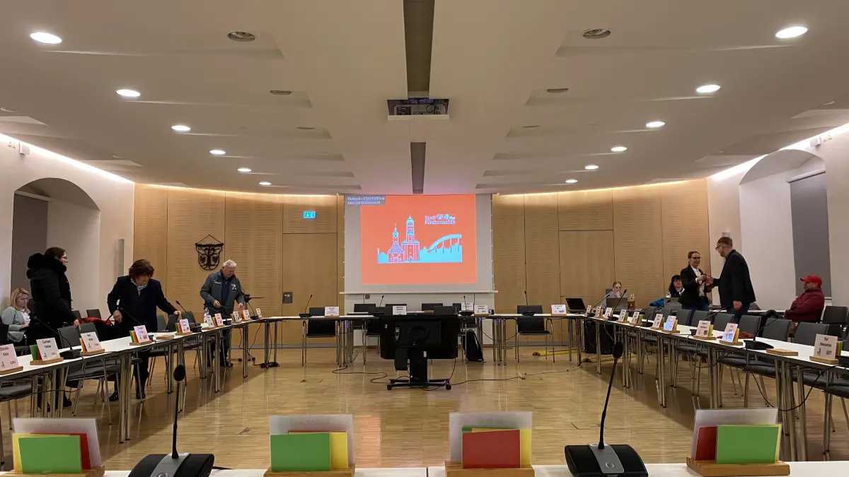 Blick in den Festsaal des Alten Rathauses von Fürstenwalde. Dort tagen an diesem Donnerstag die Stadtverordneten.