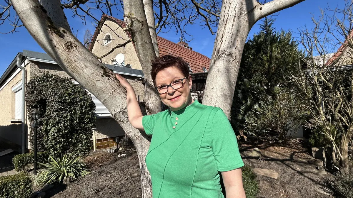 Corinna Jasper-Wein hat sich mit einem ganz besonderen Immobilienservice in Ostprignitz-Ruppin selbstständig gemacht. In Neuruppin, Wittstock, Kyritz und anderen Orten hilft sie Menschen beim Hausverkauf und Finden einer neuen Bleibe.