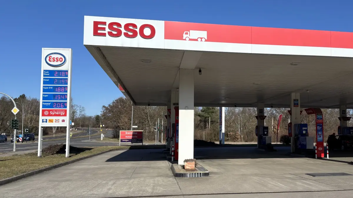 Bei 2,19 Euro lag der Liter Diesel in Frankfurt (Oder) zeitweise. Wie sahen die anderen Preise aus? Und wie viel kosten Benzin und Diesel in Slubice (Polen)?