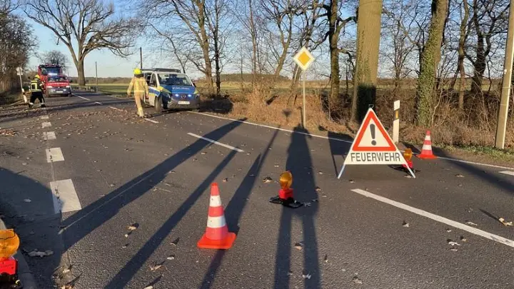 Motorradfahrer kommt bei Ragow-Merz von Straße ab