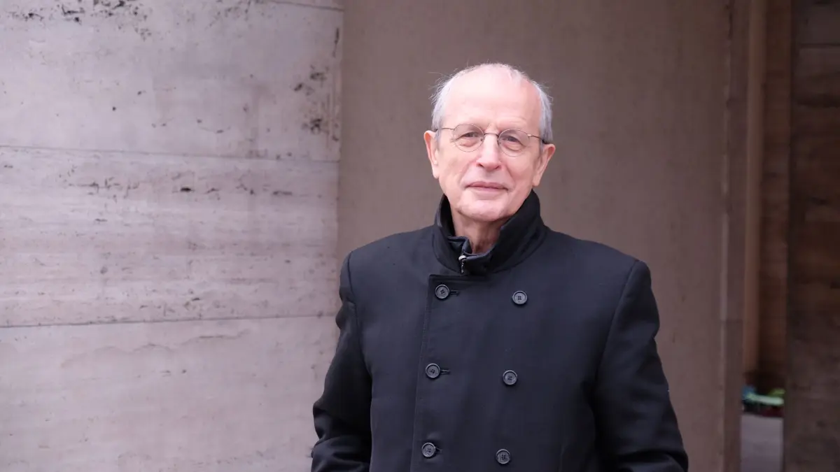 Chronist der DDR-Geschichte: Alfred Roesler-Kleint schreibt seit vielen Jahren Gedichte und Liedtexte, jetzt hat er auch einen Roman veröffentlicht.
