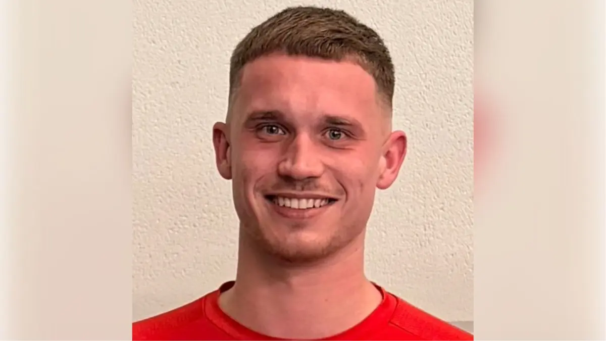 Fußballer Dennis Ulbrich vom BSV Rot-Weiß Schönow ist neuer Kandidat für Champion der Woche.