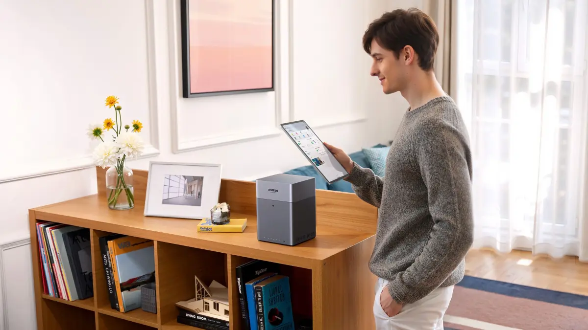 UGREEN NAS DH4300 Plus. Netzwerkspeicher für den Privatgebrauch, einfache Steuerung per App.