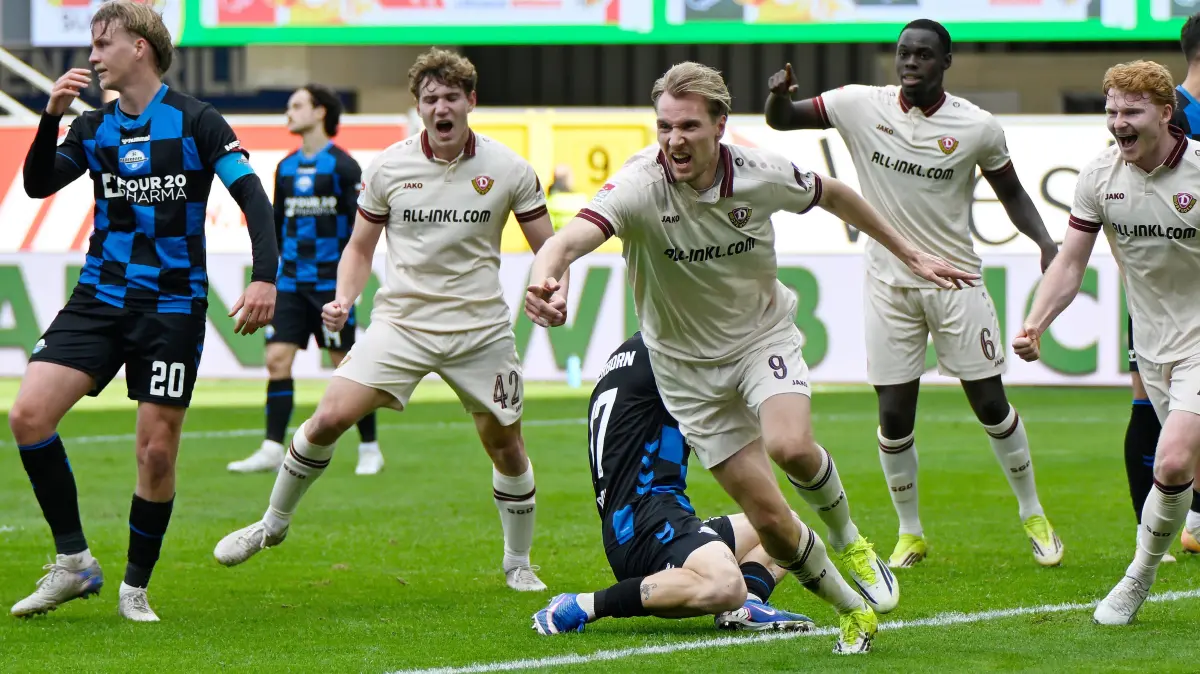 Paderborn, Home Deluxe Arena, 21.03.26, GER, Herren, 2.Bundesliga, Saison 2025-2026, SC Paderborn 07 - Dynamo Dresden Bild: Vincent VERMEIJ Dresden jubelt nach seinem Tor zum 0:1 DFL regulations prohibit any use of photographs as image sequences and/or quasi-video. NRW Deutschland *** Paderborn, Home Deluxe Arena, 21 03 26, GER, Herren, 2 Bundesliga, Saison 2025 2026, SC Paderborn 07 Dynamo Dresden Bild Vincent VERMEIJ Dresden jubilates after his goal to 0 1 DFL regulations prohibit any use of photographs as image sequences and or quasi video NRW Germany