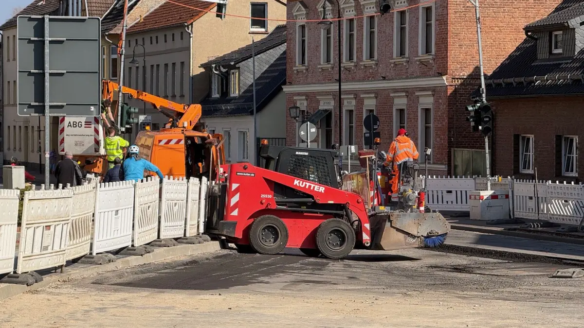B96 Schleusenbrücke Fürstenberg Bauarbeiten