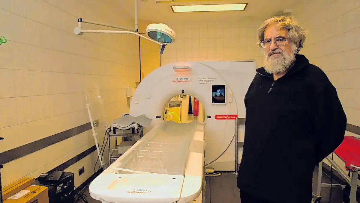 Dr. med. vet. Matthias Matzke, Geschäftsführer der Praxis: Moderne Diagnostik gehört heute selbstverständlich zum Alltag in der Klinik.⇥Foto: Marcel Gäding