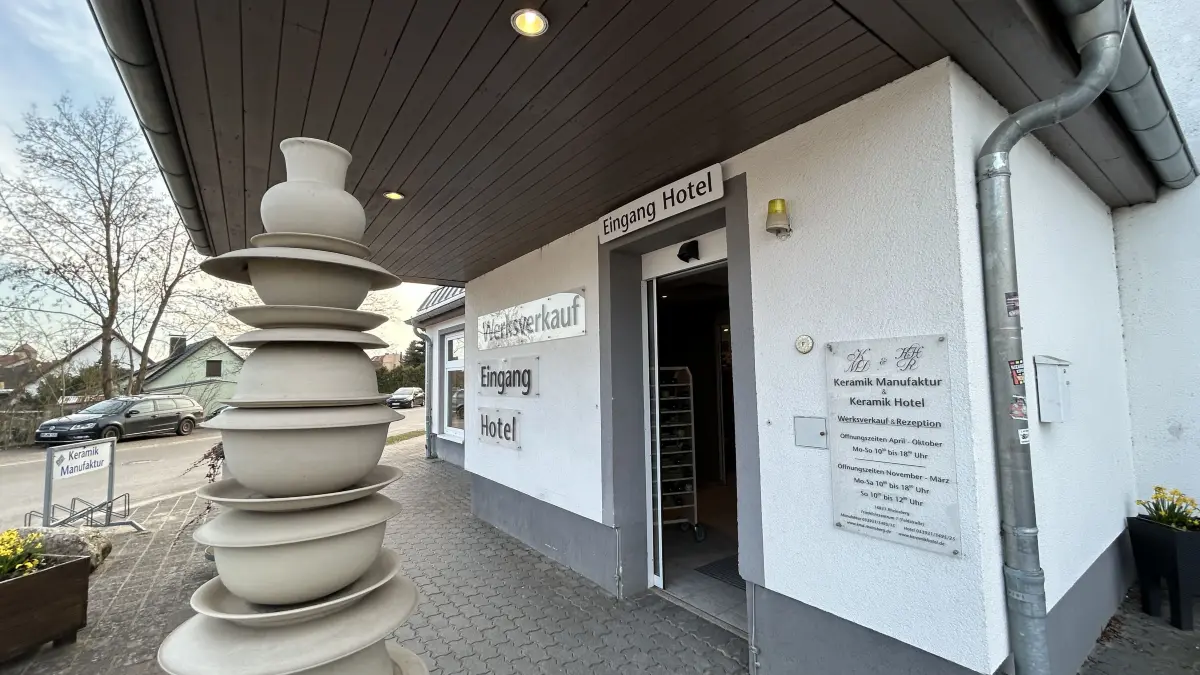 Hotel in Rheinsberg: Dieses Keramikhotel in Deutschland ist einzigartig