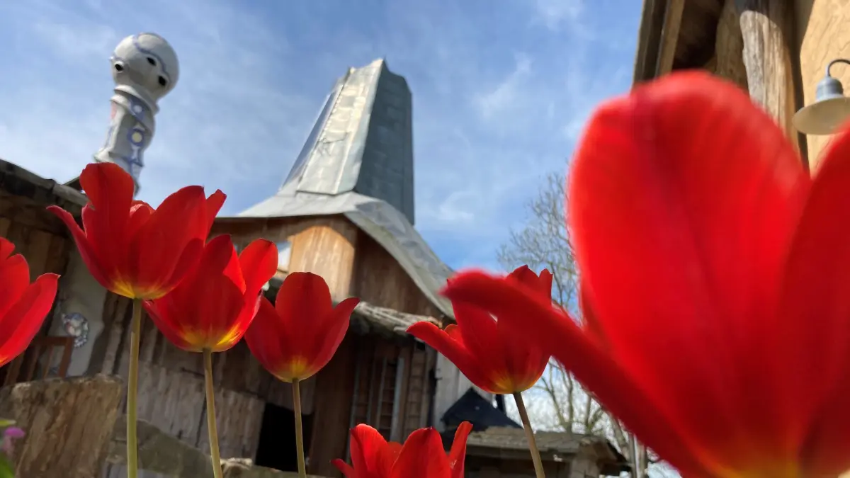 Das Theater am Rand in Zollbrücke bietet zu Ostern ein buntes Programm für Groß und Klein.
